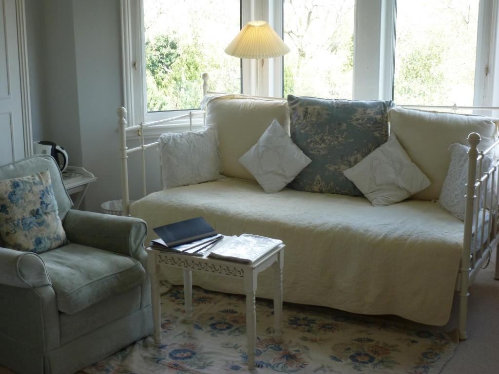 High Beeches B & B Limpley Stoke Room photo